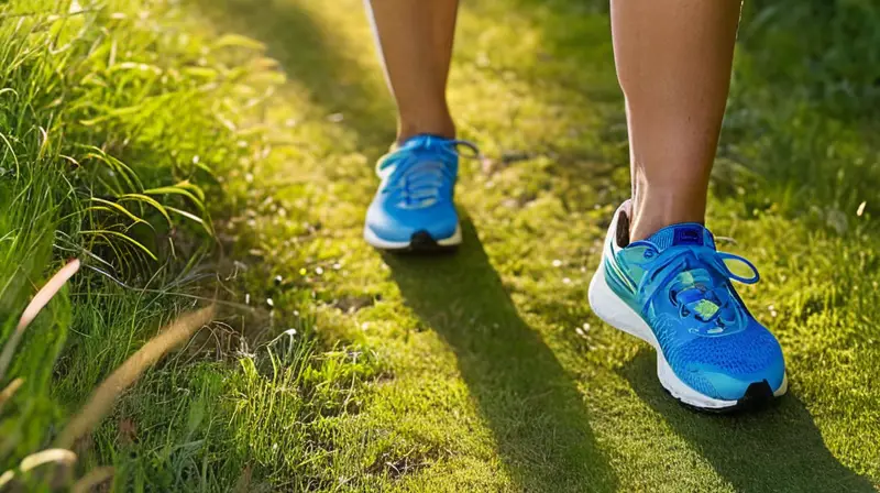 Corredor en parque bajo luz dorada